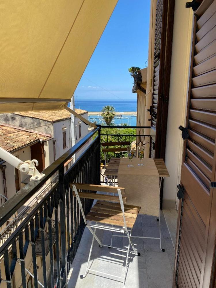 Residence Le Rose Castellammare del Golfo Exterior photo