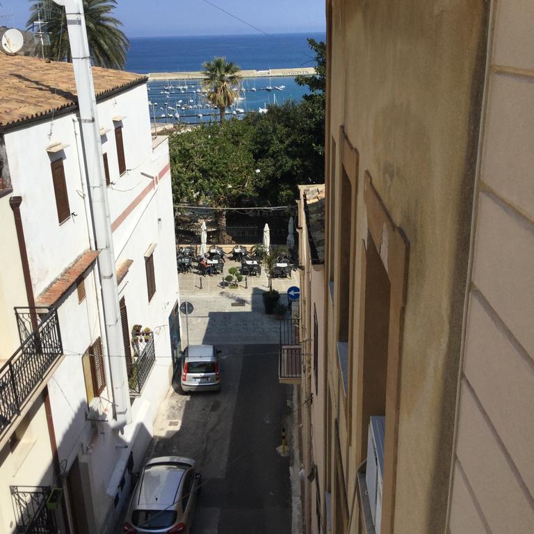 Residence Le Rose Castellammare del Golfo Exterior photo