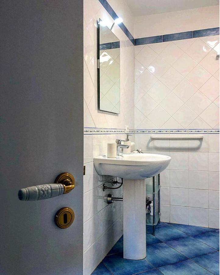 Residence Le Rose Castellammare del Golfo Exterior photo
